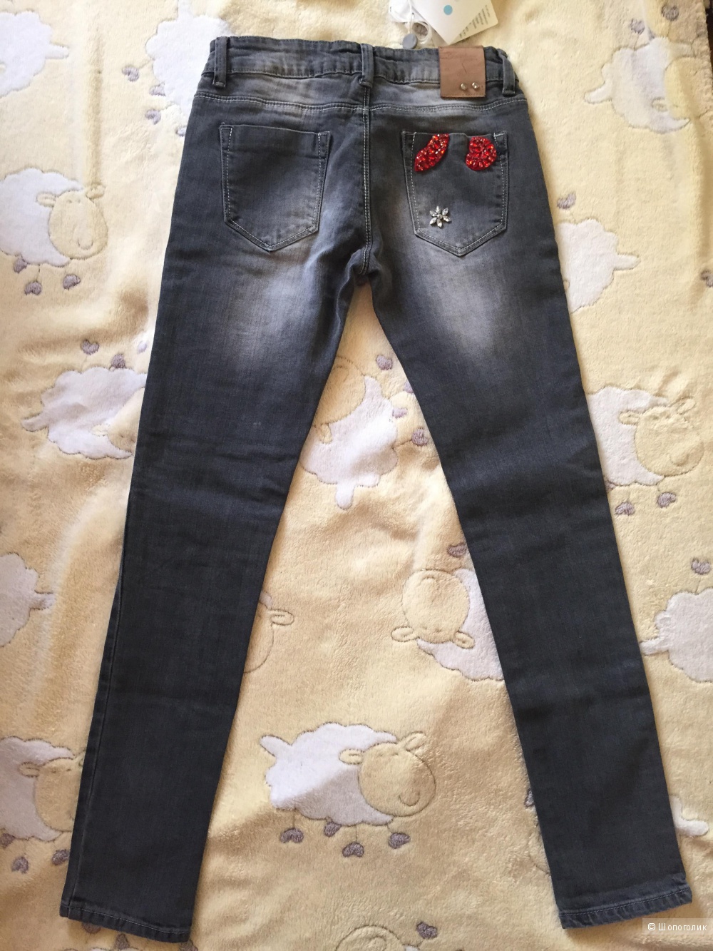 Джинсовые штаны со стразами Gaialuna, размер 40it-42ru.