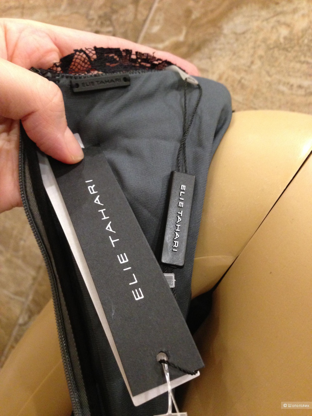 Elie Tahari шикарное платье из кружева р.46-48 с ценником $498.00. Новое.Оригинал