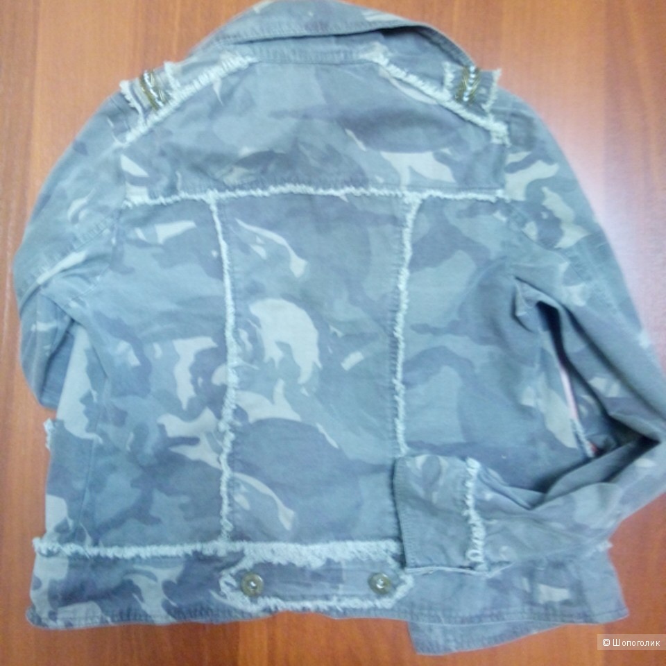 Курточка женская,молодежная,размер 42-44