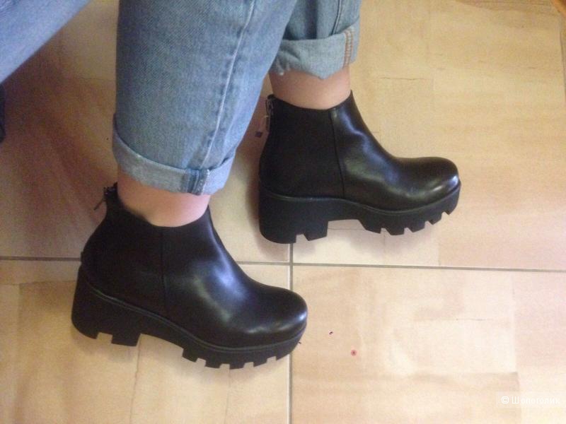 Женские кожаные ботинки CULT,39 eur, черные