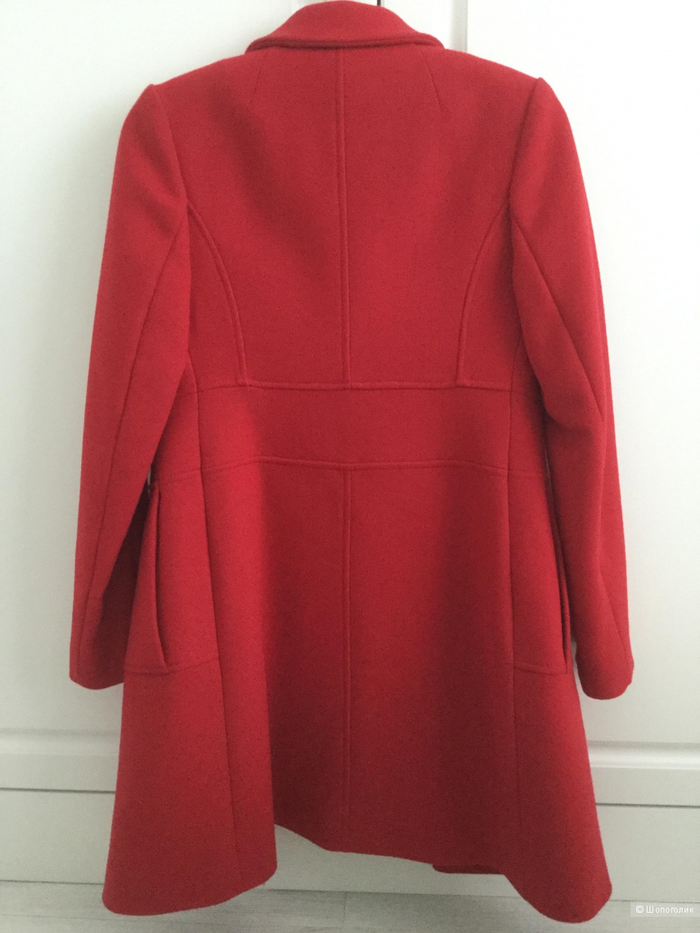Пальто красное Calvin Klein, на 42 русский размер