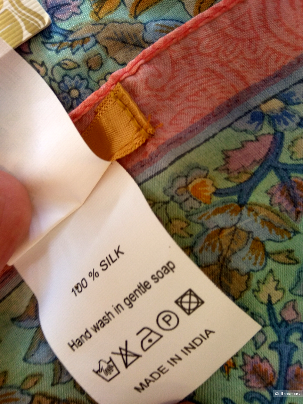 Шелковый платок Zarina 100 *100 см.  новый