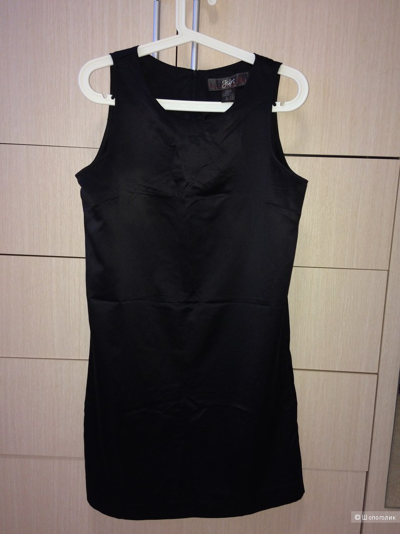 Легкое сатиновое черное платье 46-48разм.