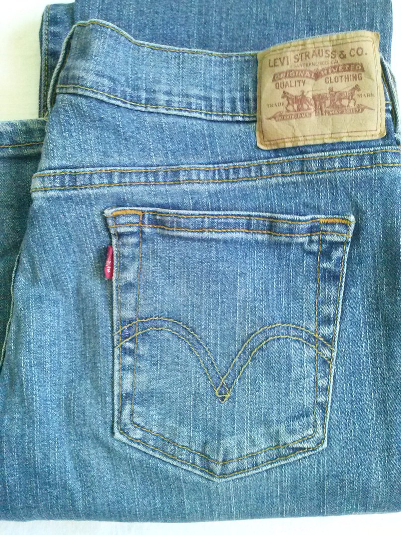 Levis  джинсы  марк. 8 L  46-48