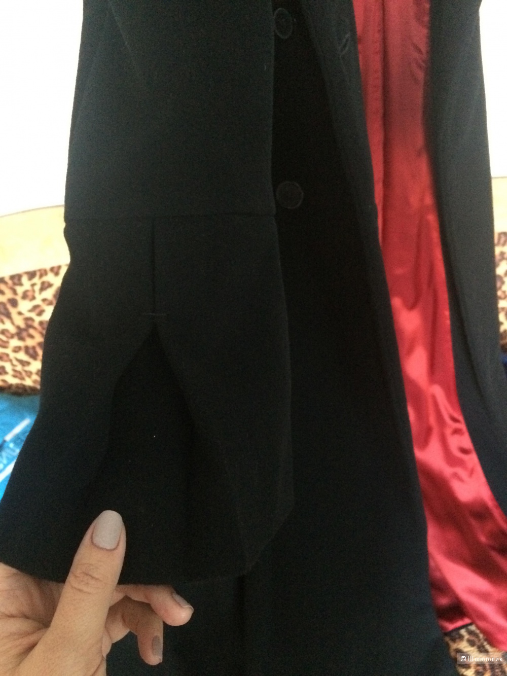 Длинное пальто на шнуровке с капюшоном