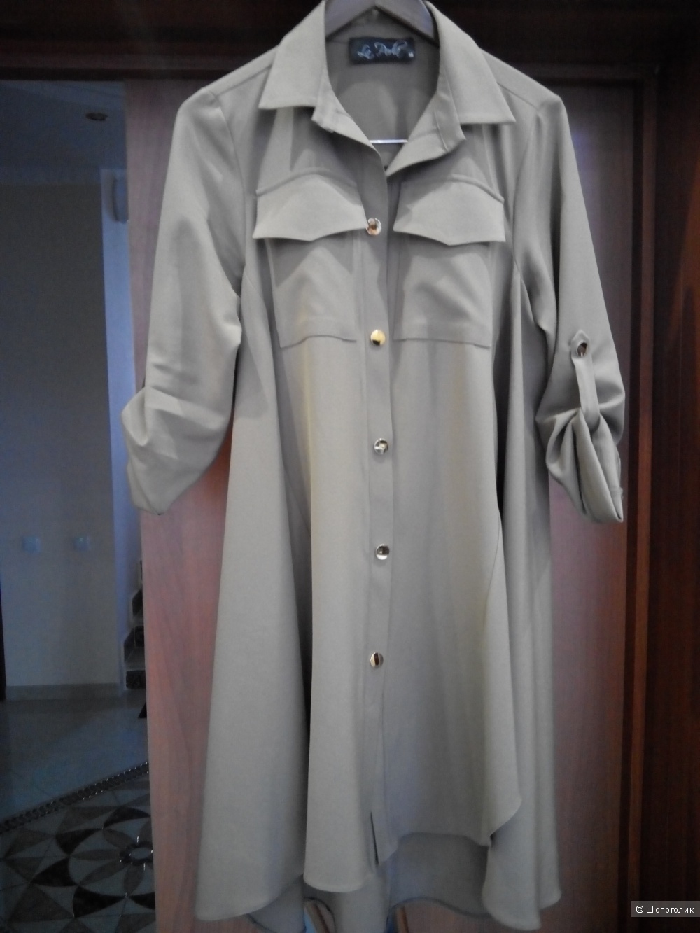Красивое платье-рубашка из вискозы, цвета капучино польского бренда LaPerla Collezione размер М-Л