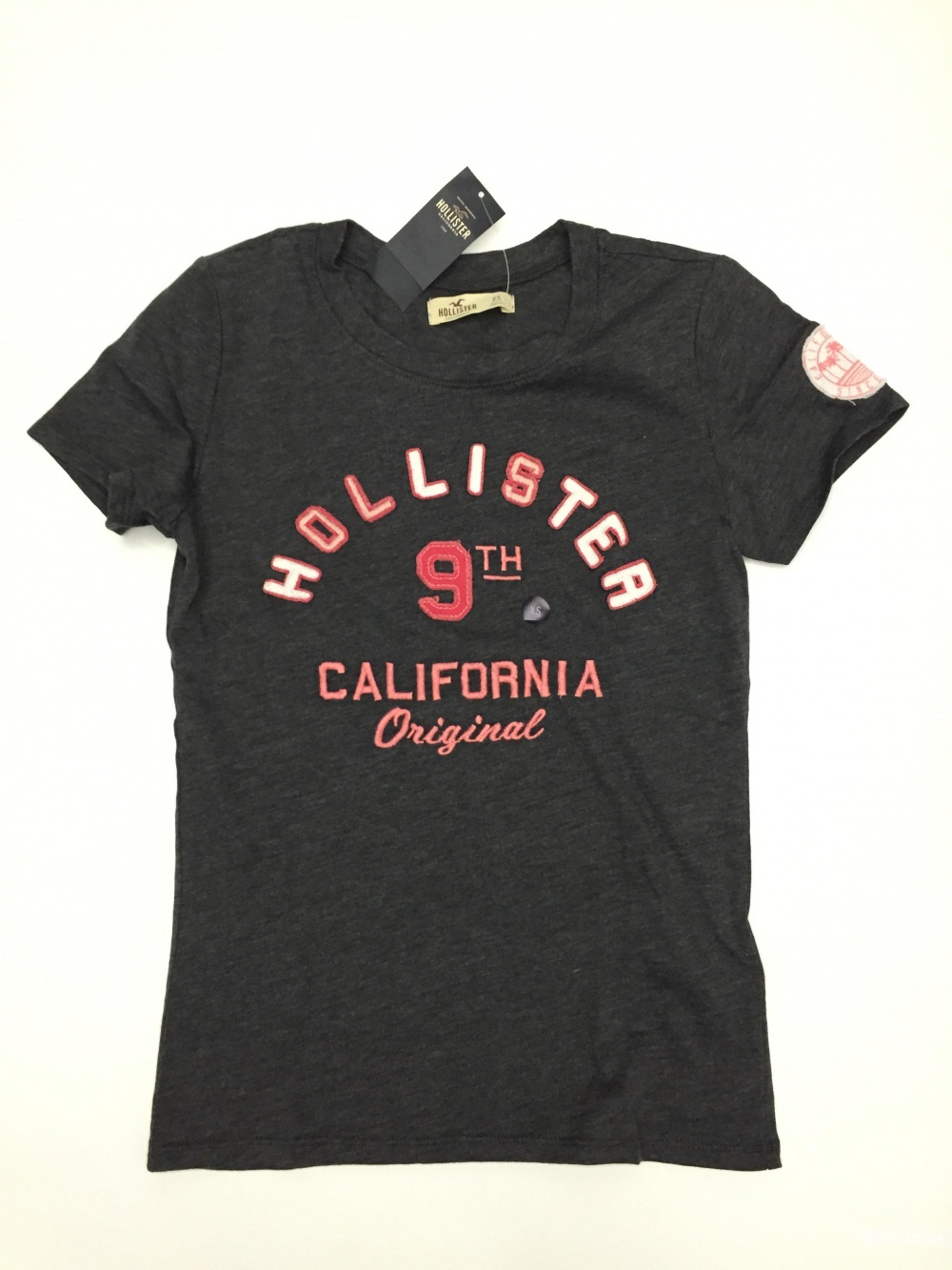 Футболка с логотипом серая Hollister California