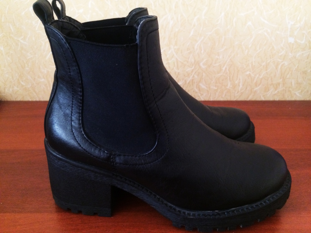 Чёрные массивные ботинки челси на низком каблуке New Look (6 UK)