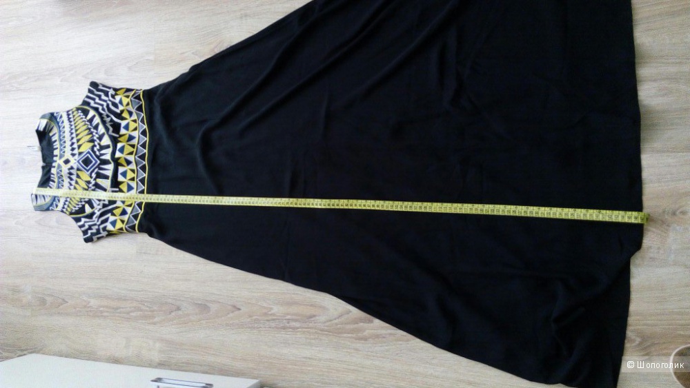 Платье в пол,с машинной вышивкой модного этнического узора,новое,размер М(42-44 наш)