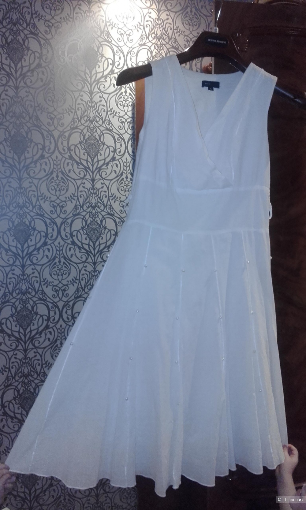 Брендовое белое платье без рукавов BCBG Max Azria, 40-42