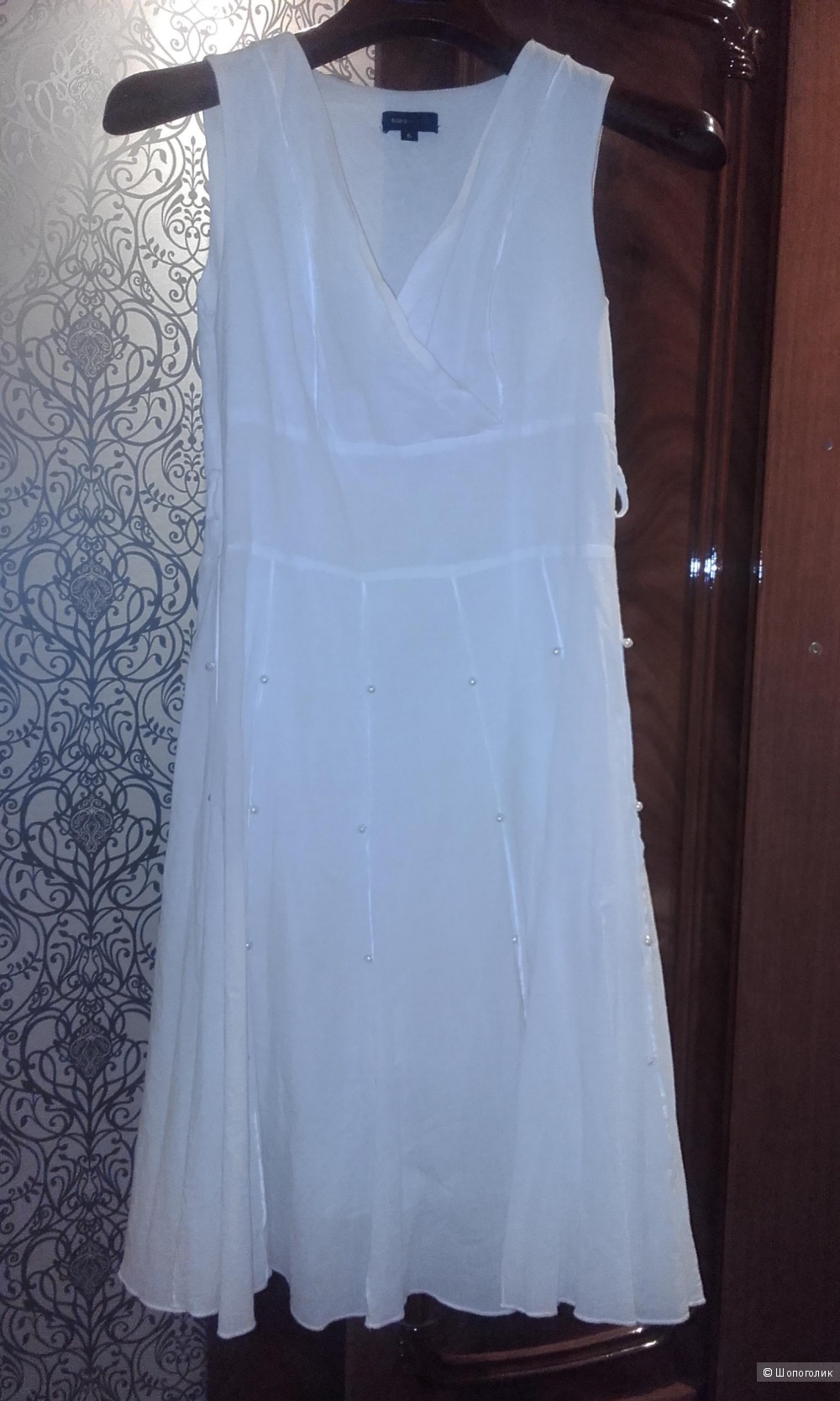 Брендовое белое платье без рукавов BCBG Max Azria, 40-42