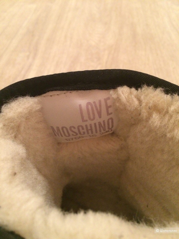 Угги MOSCHINO