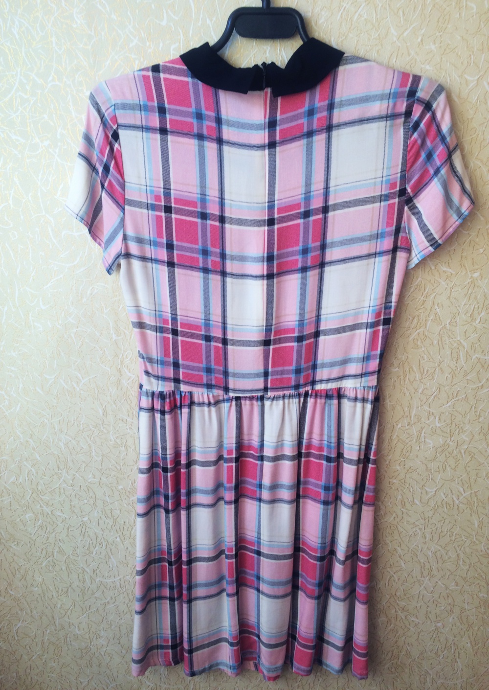 Новое платье в бело-розовую клетку River Island (6 UK)