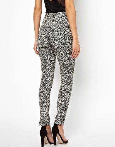 Новые узкие брюки с леопардовым принтом ASOS (6 UK)