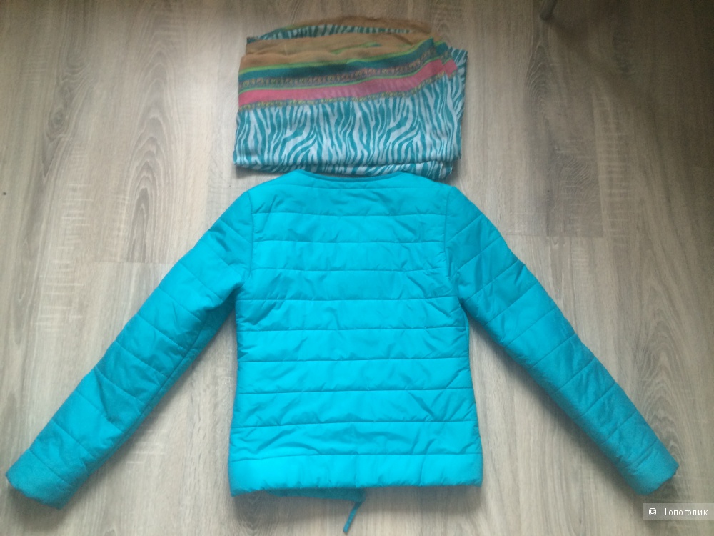 Куртка Kira Plastinina +шарфик, 42 размер