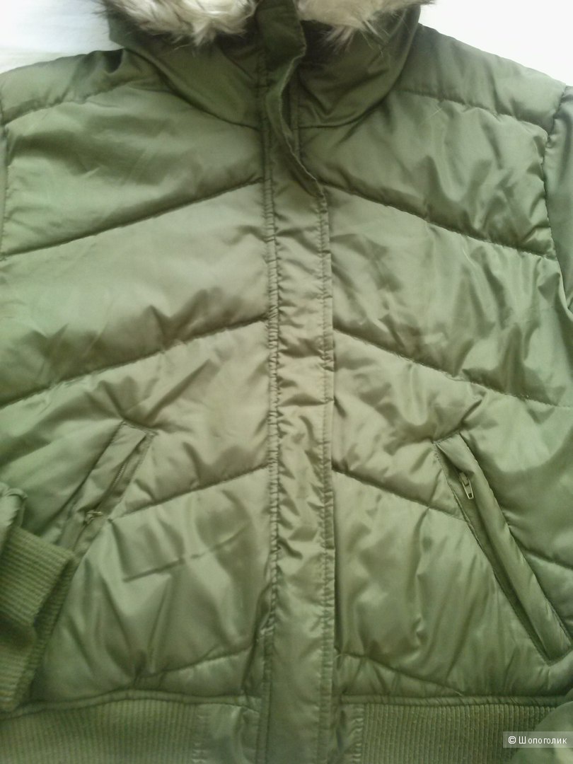 Куртка демисезонная  42-46 оливкового цвета