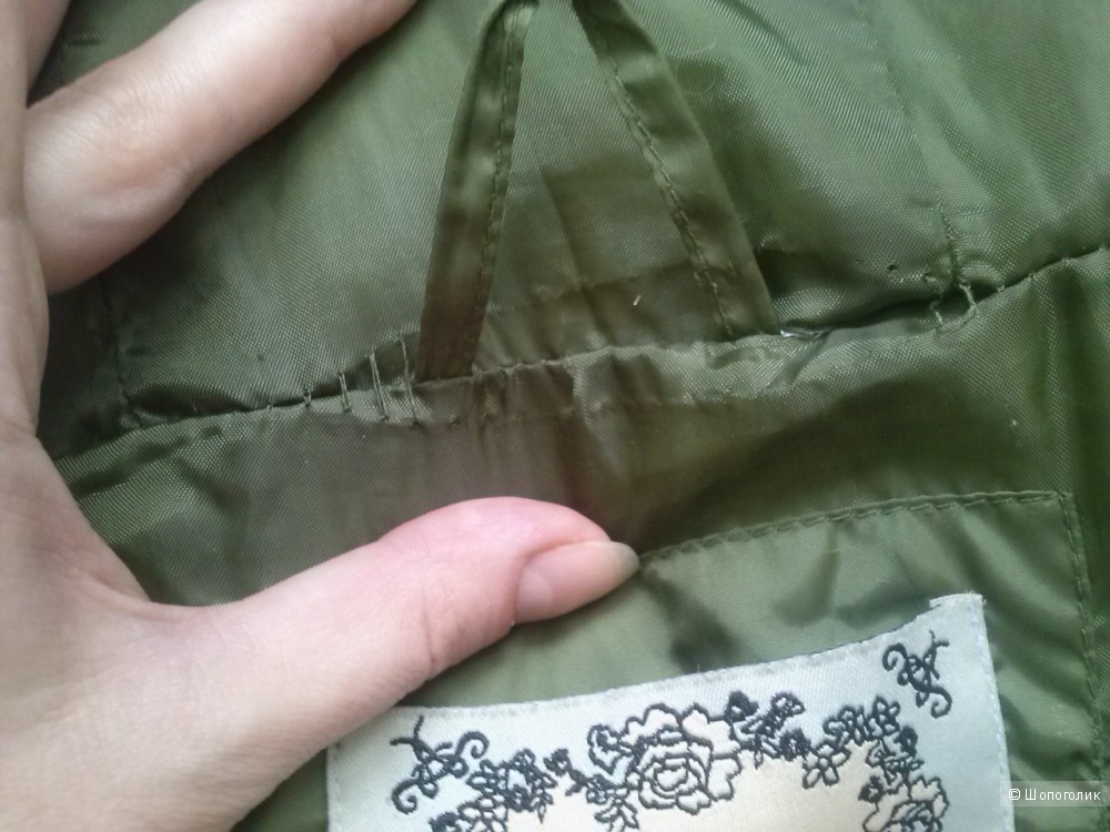 Куртка демисезонная  42-46 оливкового цвета