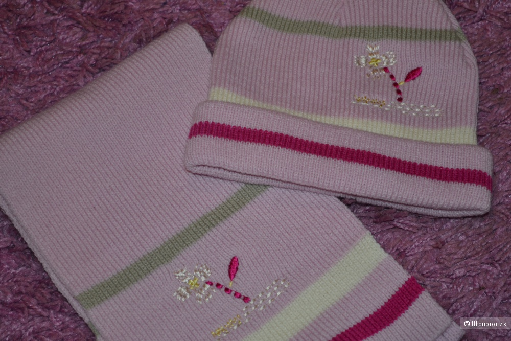 Новый комплект шапка и шарф для девочки