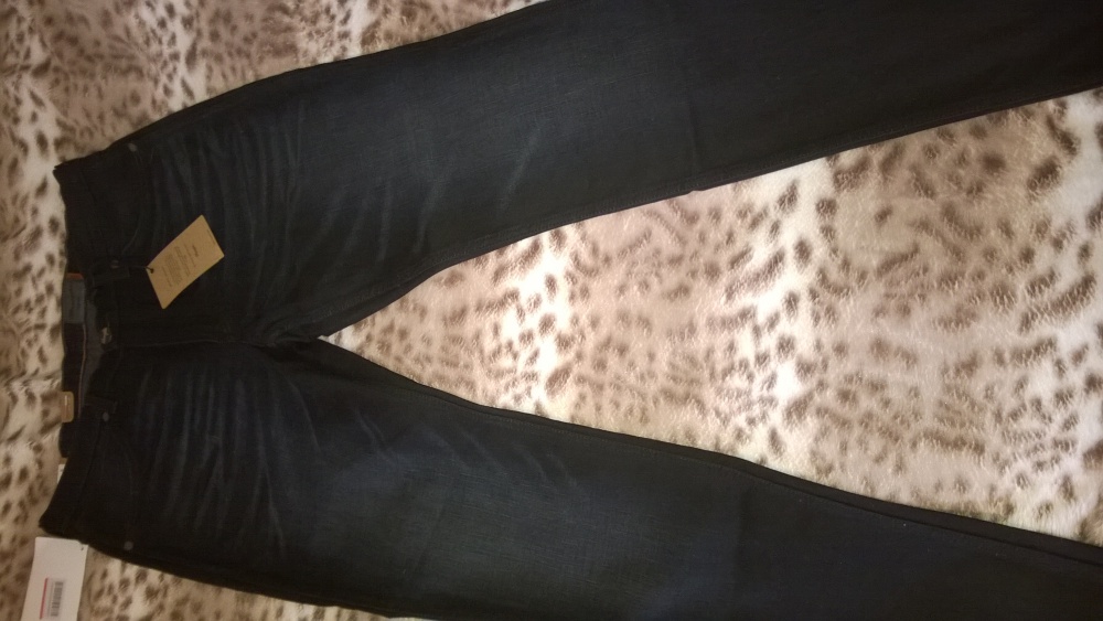 Новые джинсы Wrangler 34w-34l