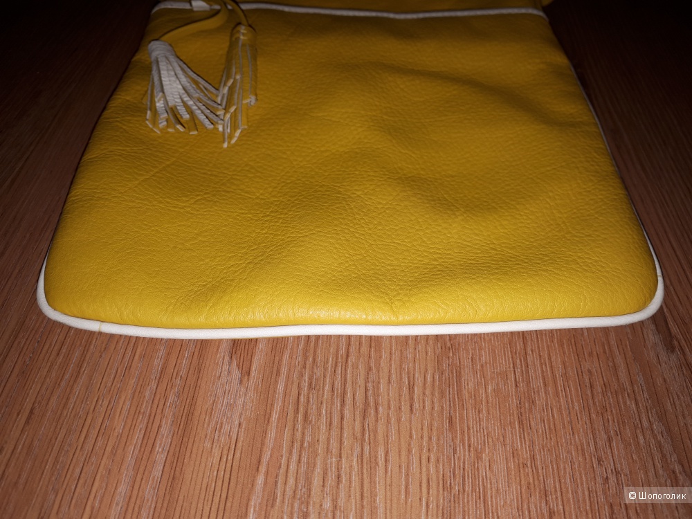 Сумка-планшет из мягкой кожи Palio желтого цвета новая