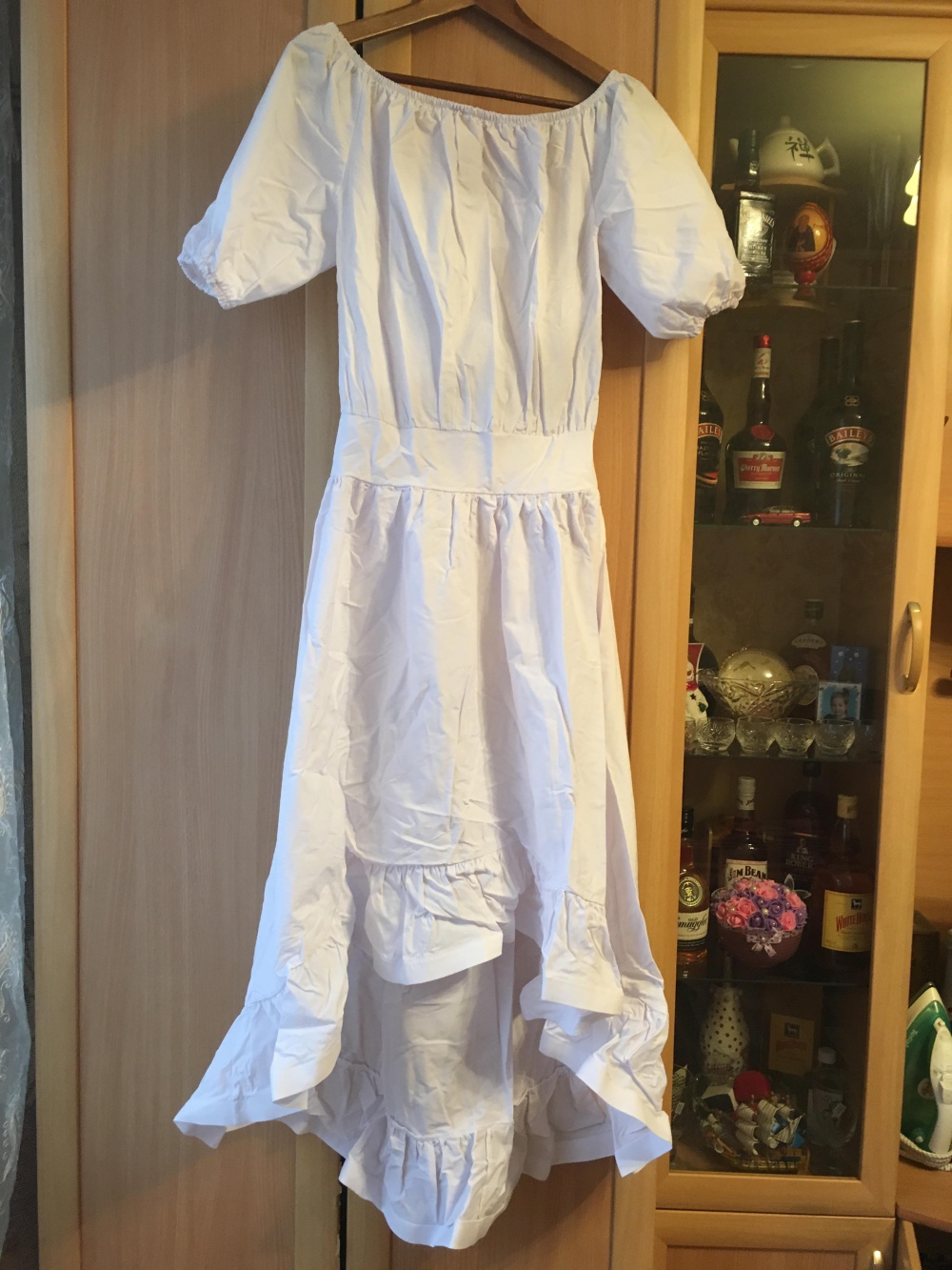 Новое белое  летнее платье фирмы Bezko