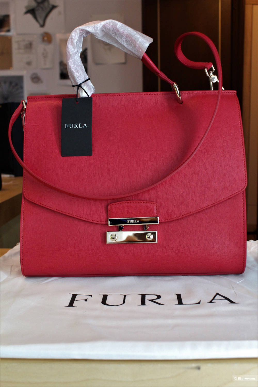 Новая FURLA