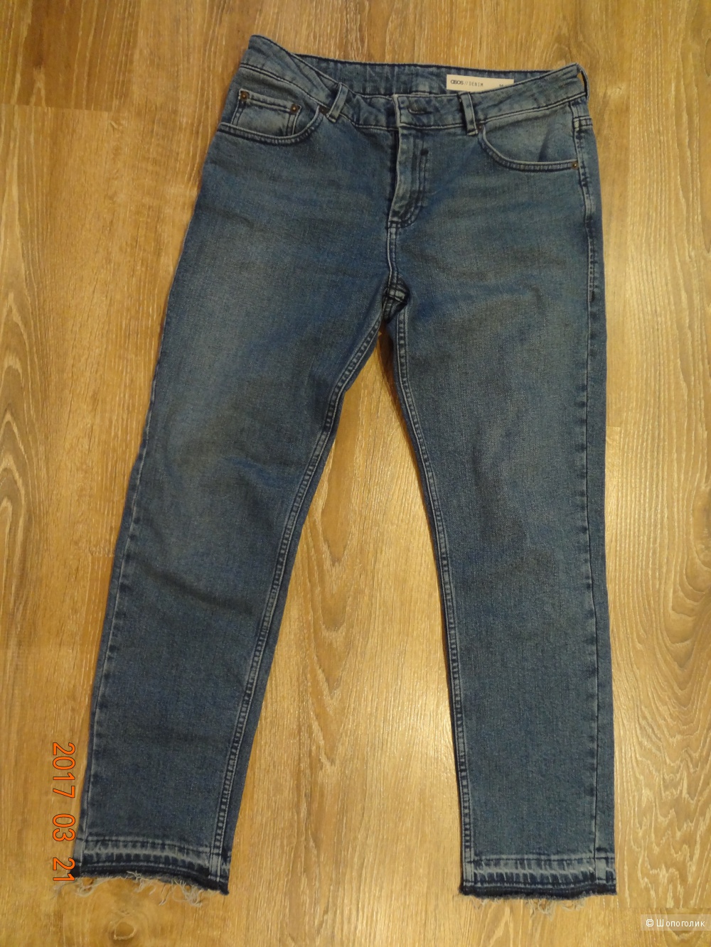 Синие выбеленные джинсы бойфренда с распущенными кромками ASOS Kimmi Shrunken, 28