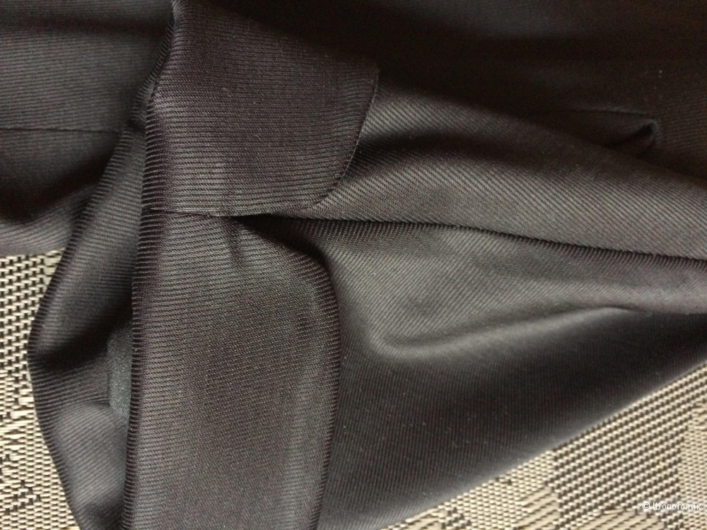 EMPORIO ARMANI женский жакет с баской, 40 росс.