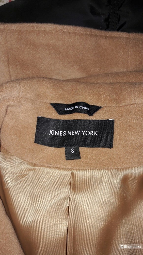 Демисезонное пальто с капюшоном. 46-48 размер.