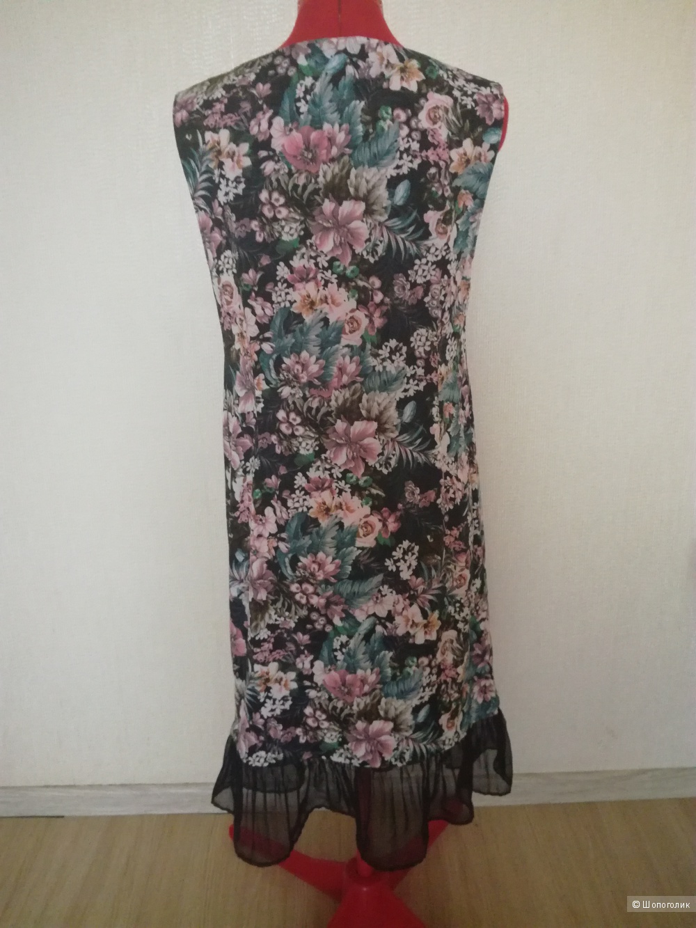 Платье с воланом  из итальянского крепа 44-46 размер