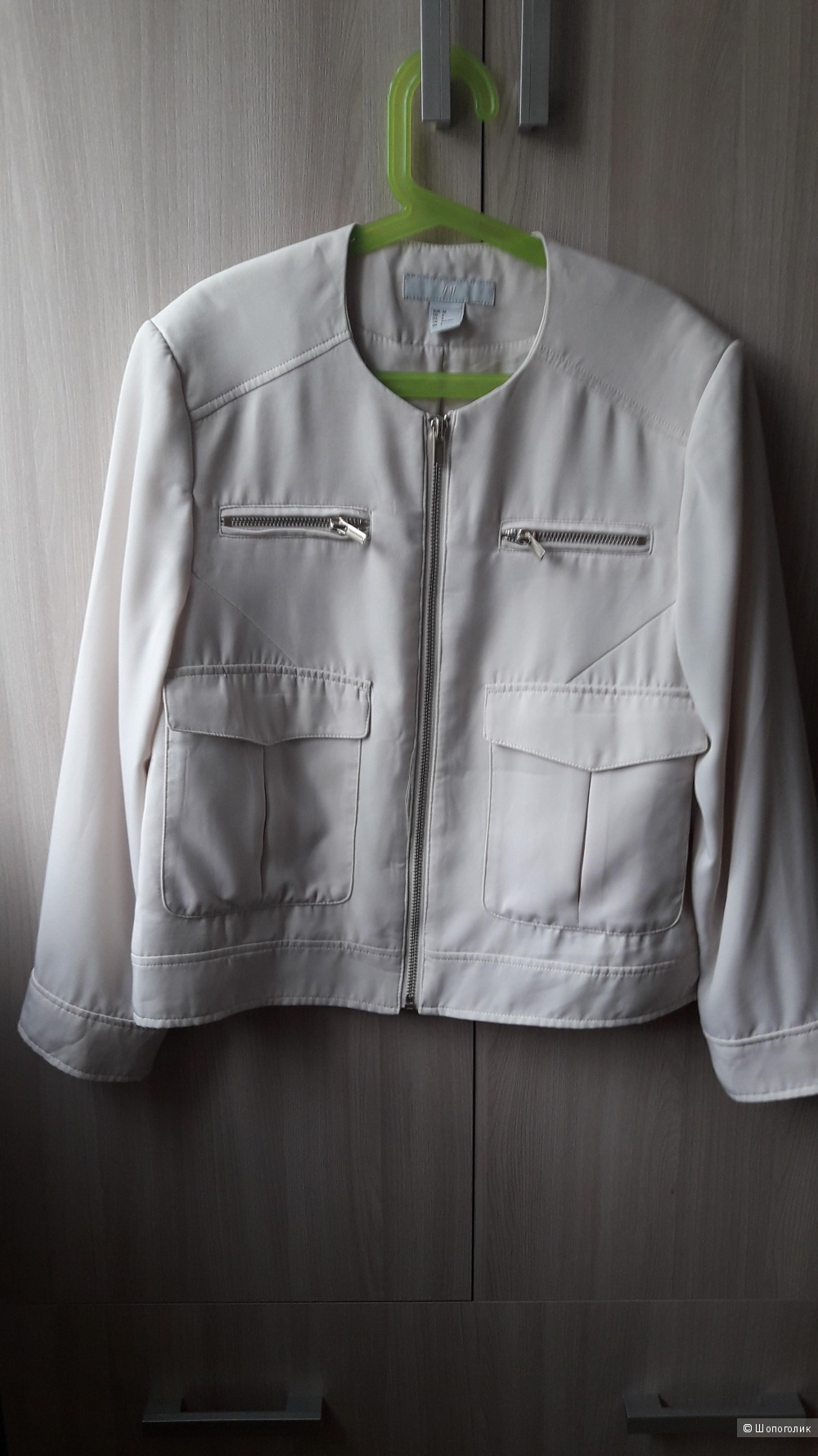 Легкая куртка H&M размер 42-44
