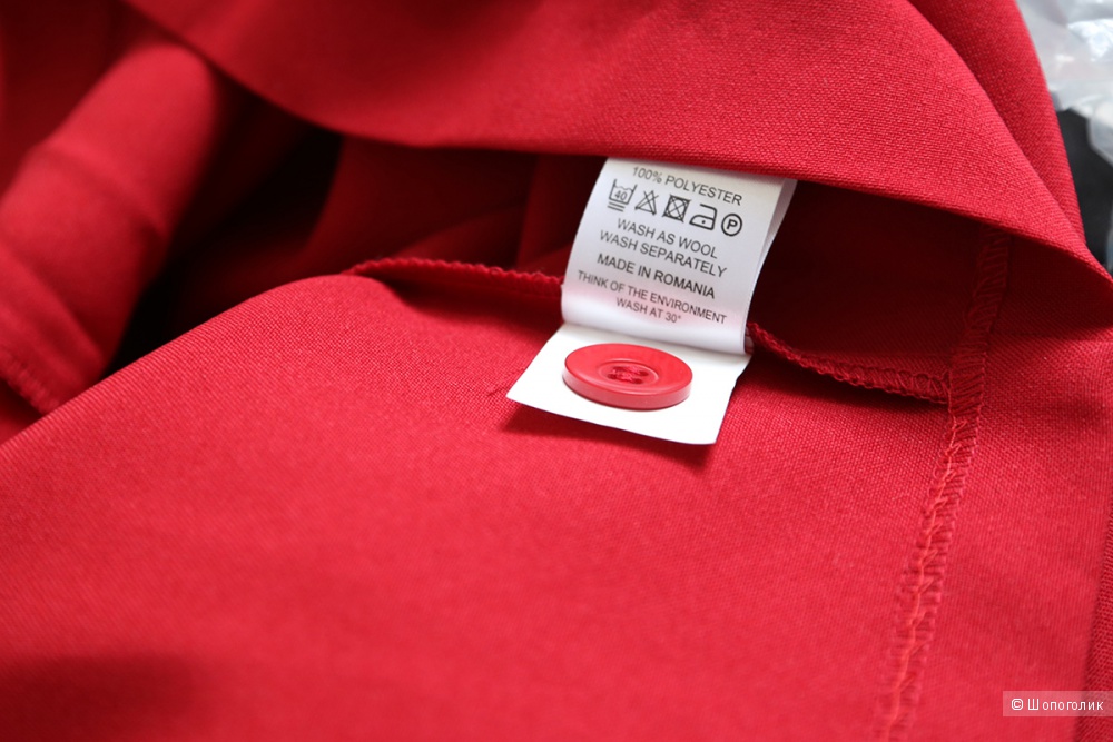 Новое красное платье-футляр, 42