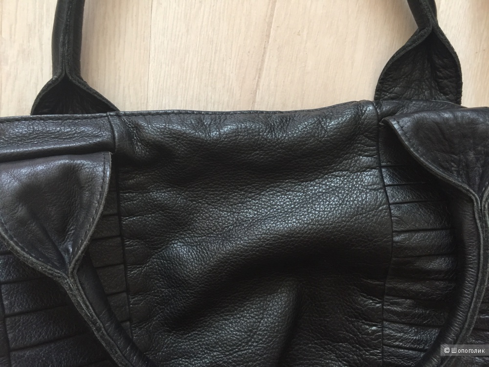 Черная сумка из натуральной кожи Kelsi Dagger