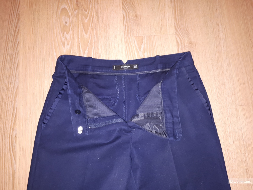 Классические брюки Mango  темно-синего цвета 36 европейского размера (наш 42-44)