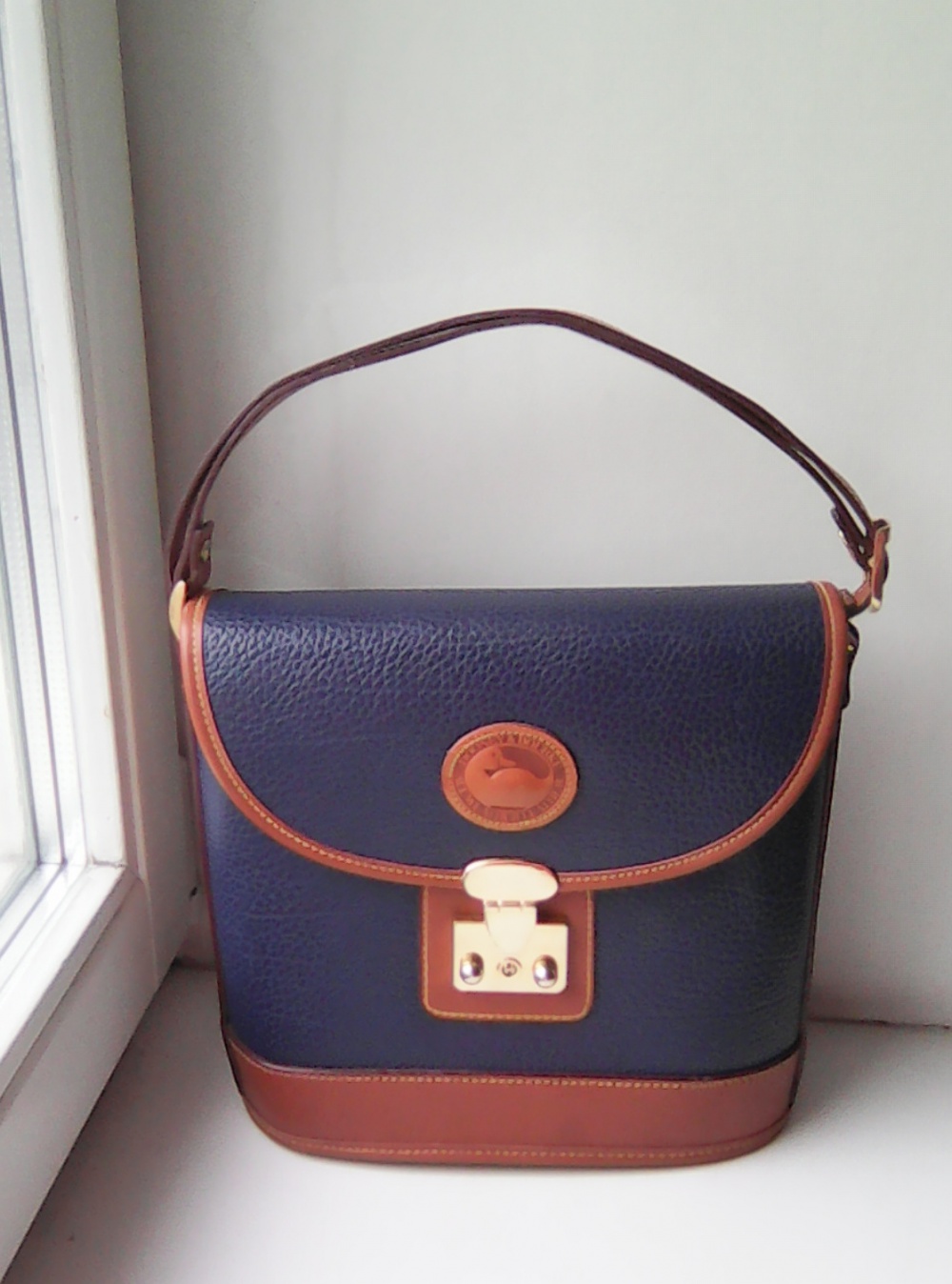 Сумка Dooney & Bourke