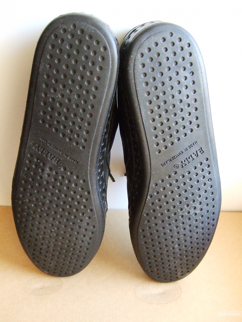 Bally кроссовки черные. Натуральная кожа, Швейцария. р.8, 26см, на 39-39,5