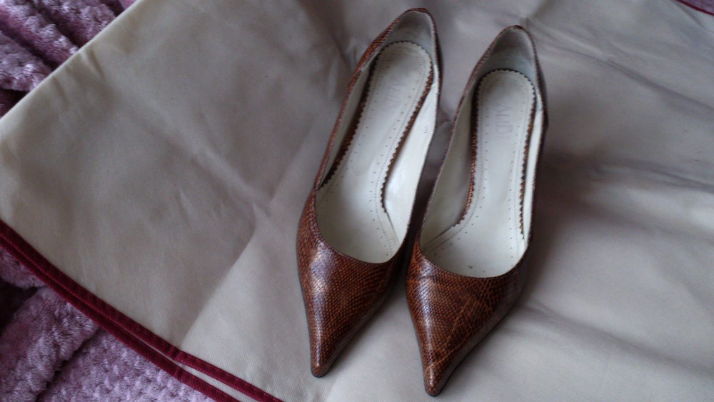Туфли коричневые лакированные ALIBI, размер 38