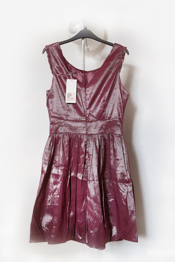Новое платье цвета розовый-металлик М