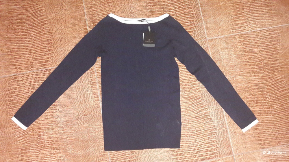 Тоненький свитер Massimo Dutti. Размер S.