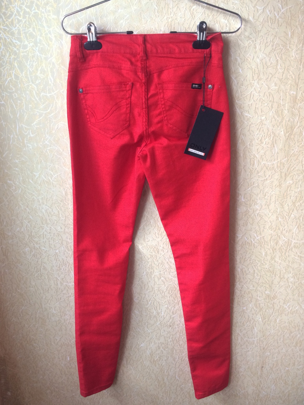 Новые ярко-красные джинсы скинни Only (XS)