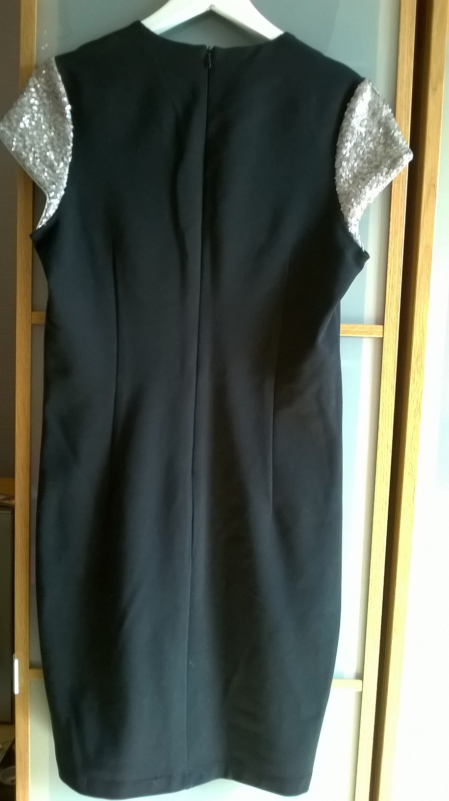 Новое платье ESPRIT 44 размер