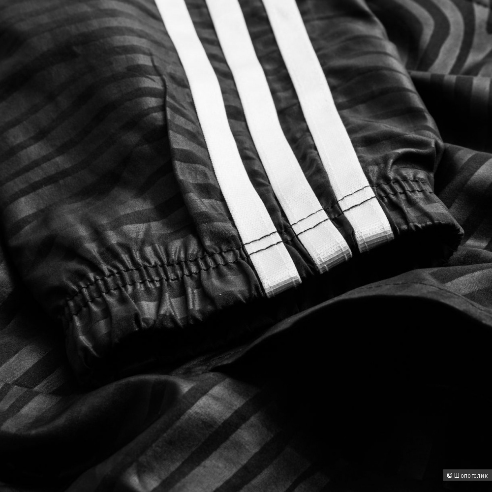 Костюм Adidas, нереально фееричный, удобный, лимитированная серия. 116 р-р б/у