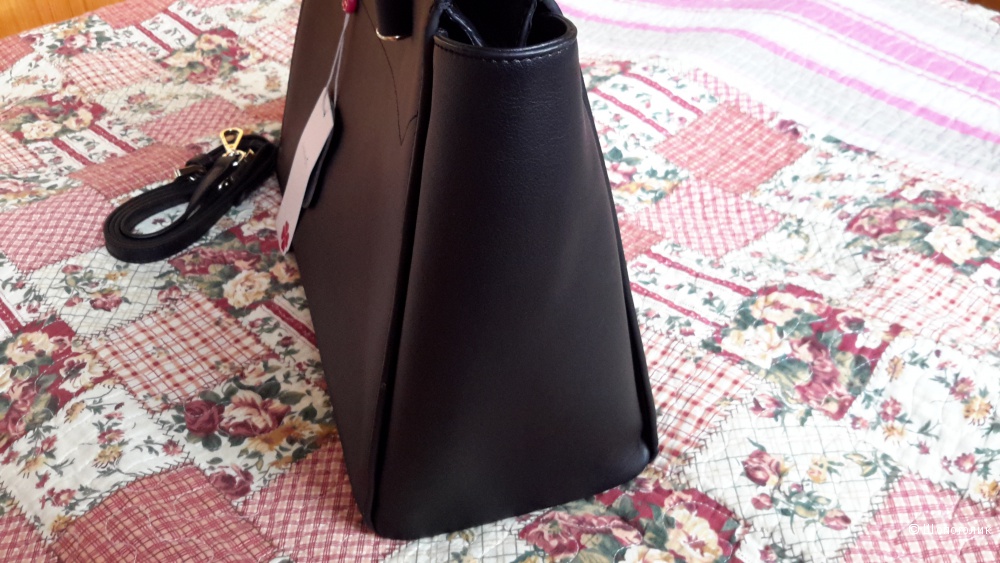 Женская классическая сумка Lamagio черная 100% кожа