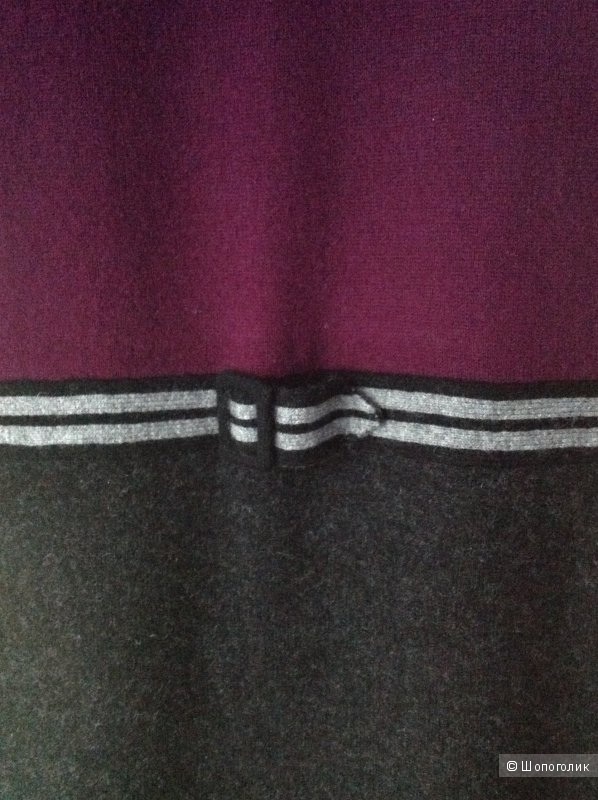 Платье французской марки Paule Ka из шерсти и кашемира. Размер 42 (фр.) на 46.