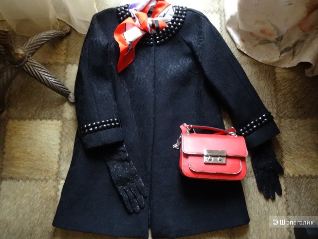 Лёгкое пальто в стиле "Chanel" чёрного цвета, размер 42-44, б/у