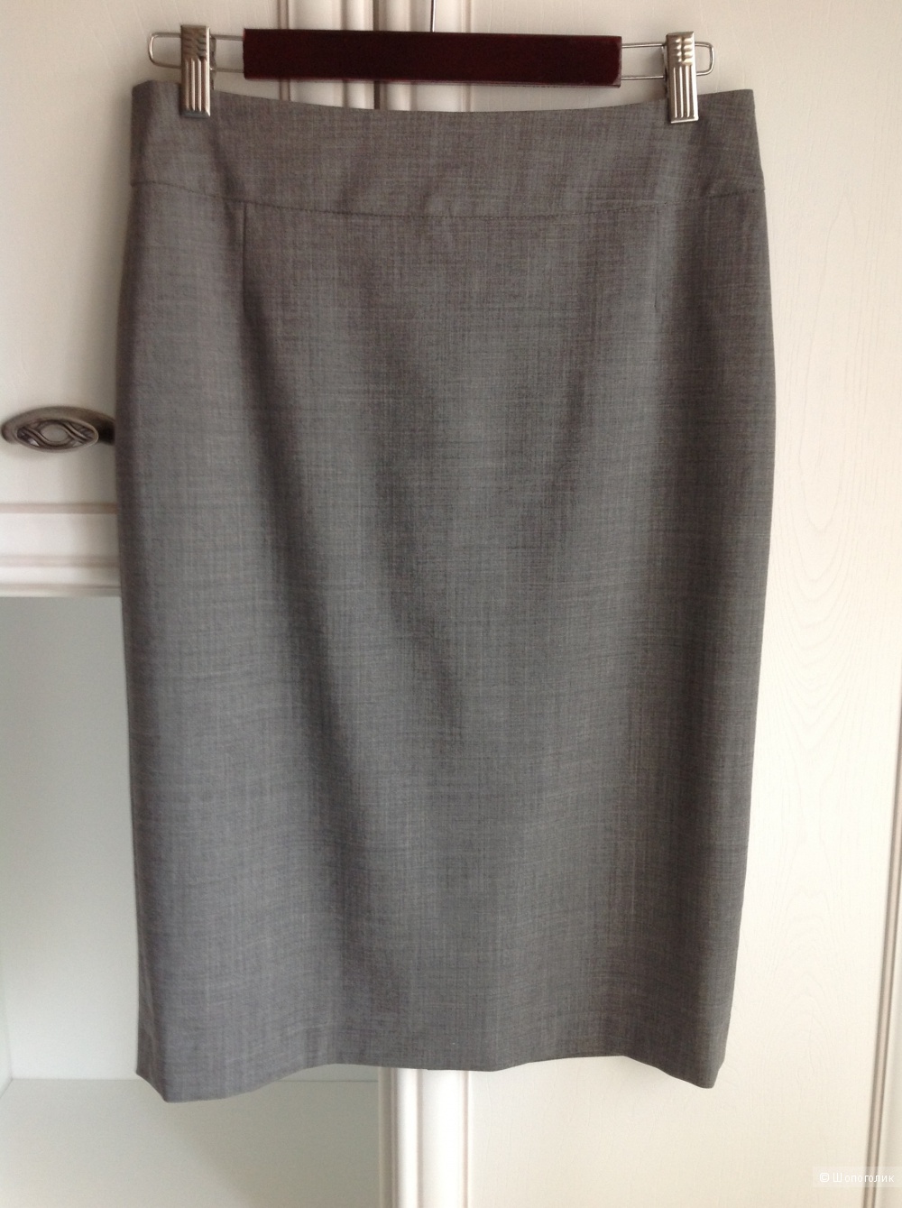Классическая юбка-карандаш Hugo Boss, размер 44-46.