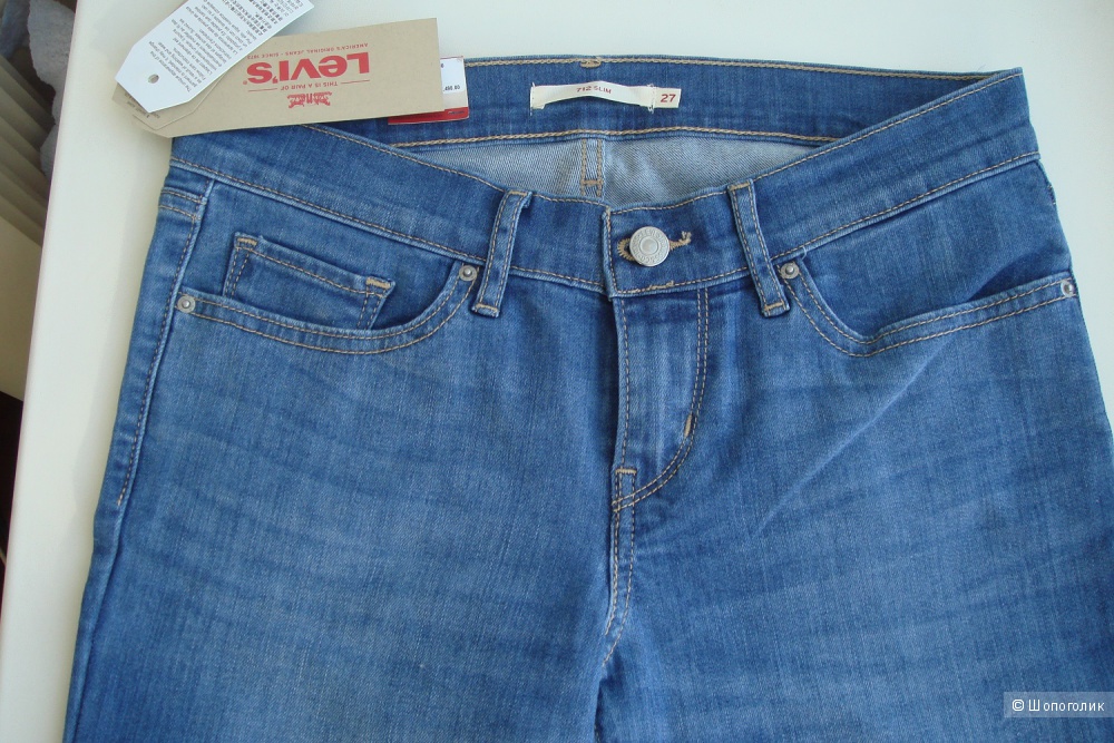 Новые джинсы Levi's 712 Slim Fit размер W27 L30 с ярлыками голубые