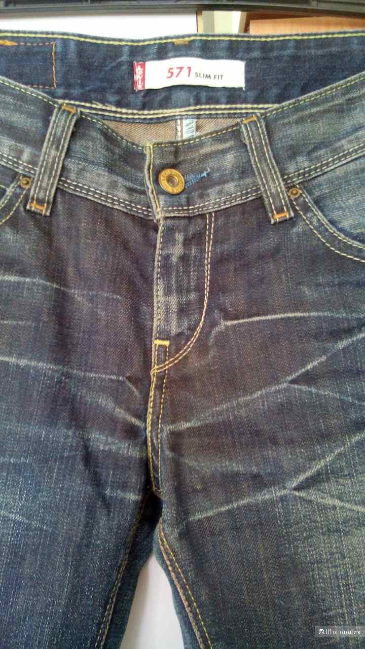 Levis 571 slim fit женские 30/34