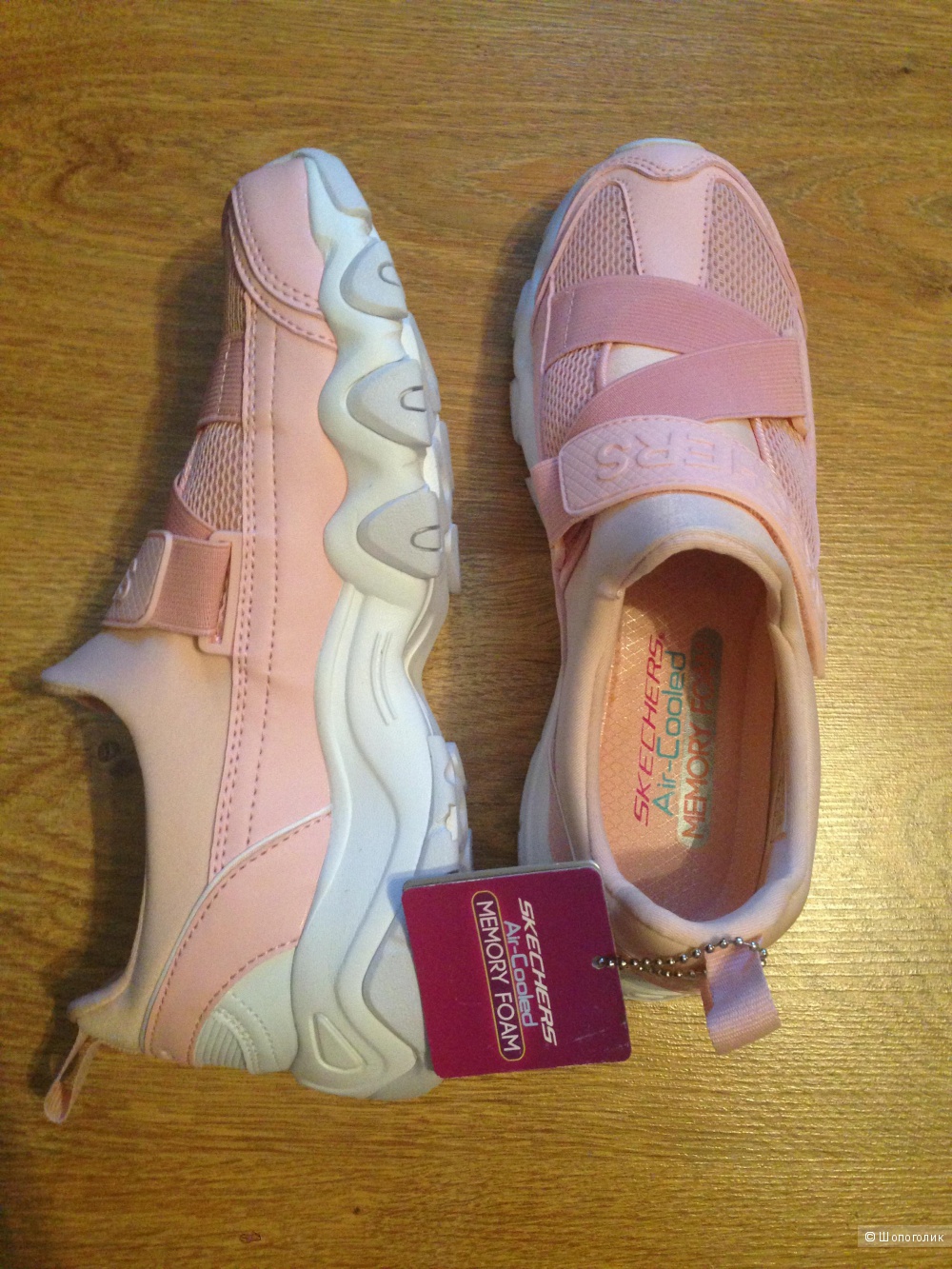 Кроссовки Skechers новые