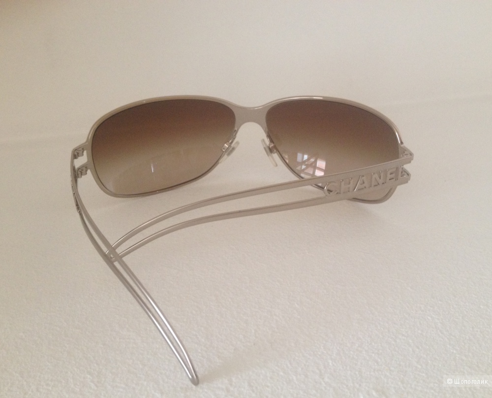 Солнцезащитные женские очки от французского бренда Chanel, сделаны в Италии, б\у